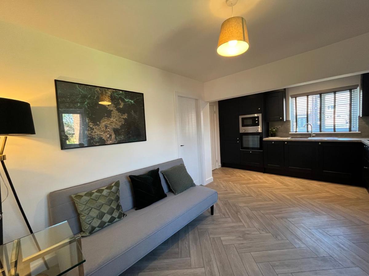 Contemporary 1 Bedroom Apartment Normanton  Luaran gambar